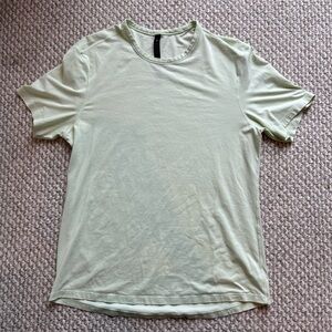 Lululemon 5 Year Basic Tee Lime Green Mens Large